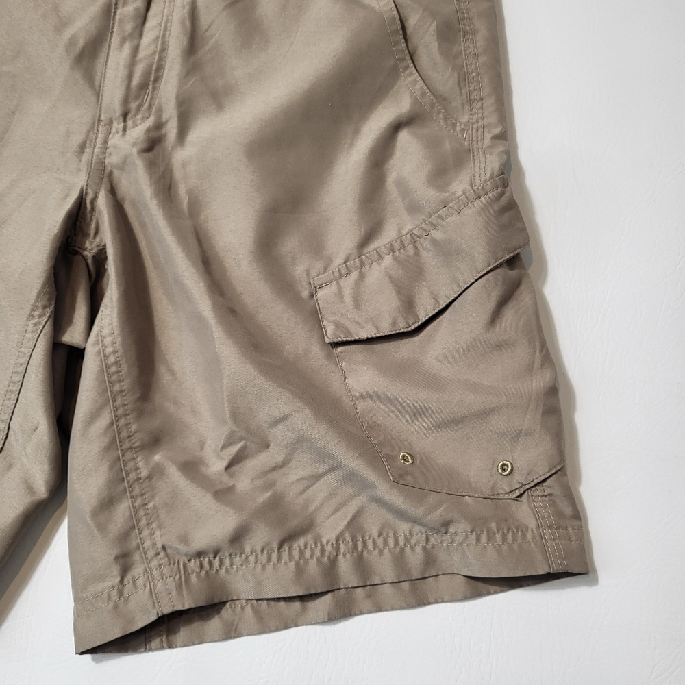 Magellan Outdoors Shorts Khaki Water Repellent Cargo Style Mens Size 30 - Picture 3 of 7